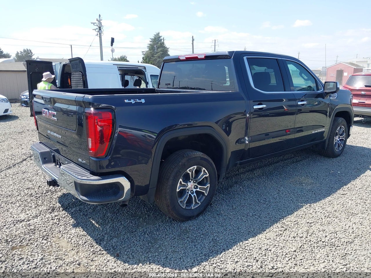 2026 GMC SIERRA 1500 , SHORT BED, SLT, 4WD · 4/11