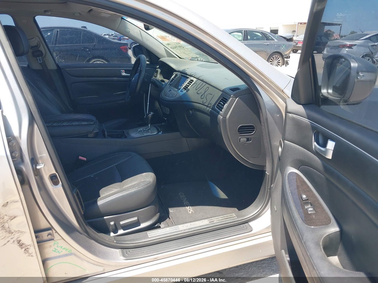2013 HYUNDAI GENESIS 3.8 · 5/11