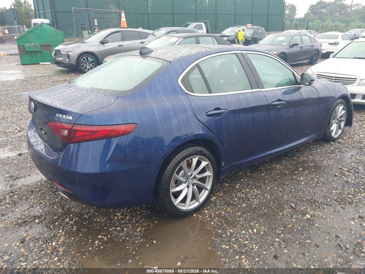 ZARFAEDNXH7****** · 2017 ALFA ROMEO GIULIA AWD · 4/11
