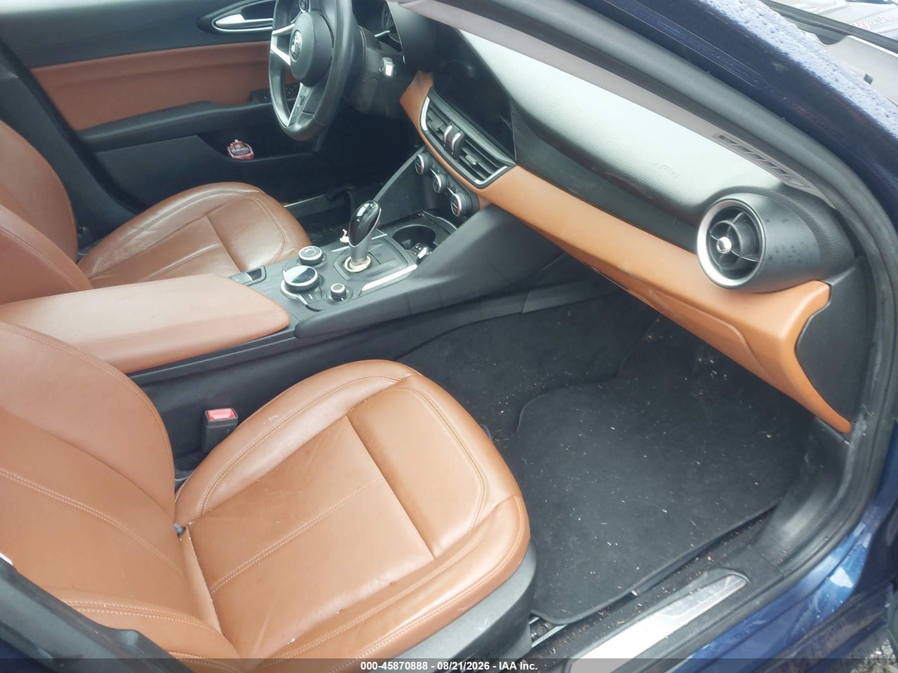 ZARFAEDNXH7****** · 2017 ALFA ROMEO GIULIA AWD · 5/11