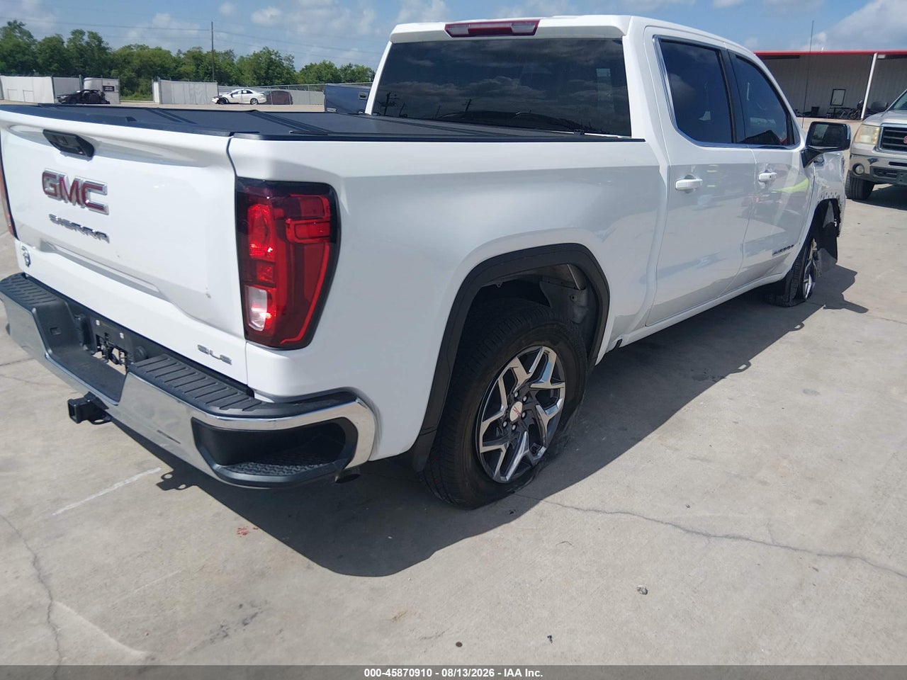 2025 GMC SIERRA 1500 2WD  SHORT BOX SLE · 4/11