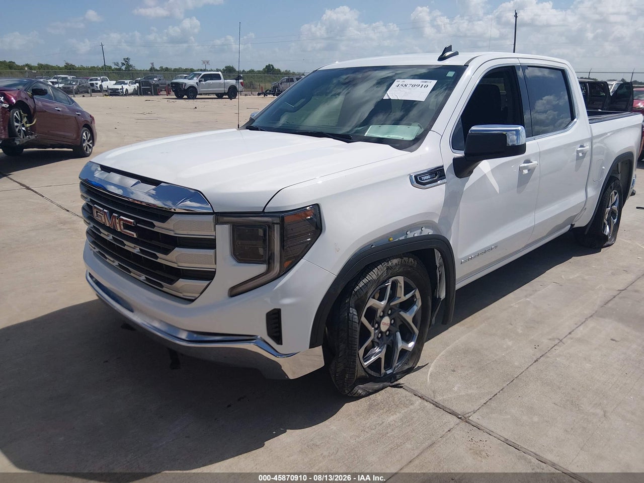 2025 GMC SIERRA 1500 2WD  SHORT BOX SLE · 2/11