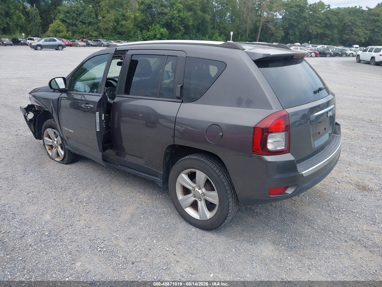2015 JEEP COMPASS HIGH ALTITUDE EDITION · 3/10