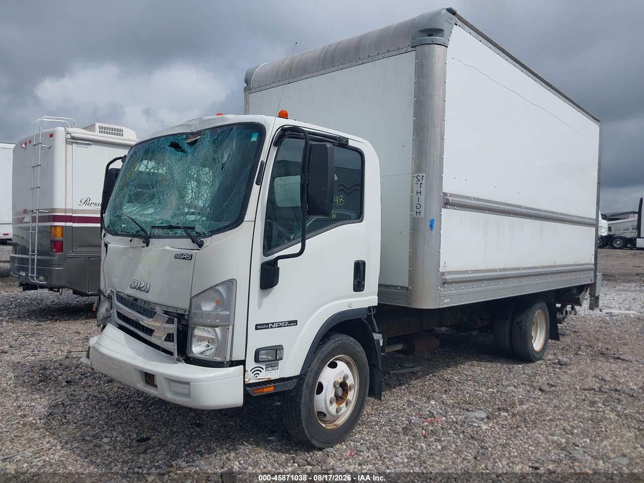 2017 ISUZU NPR HD GAS REG · 2/4