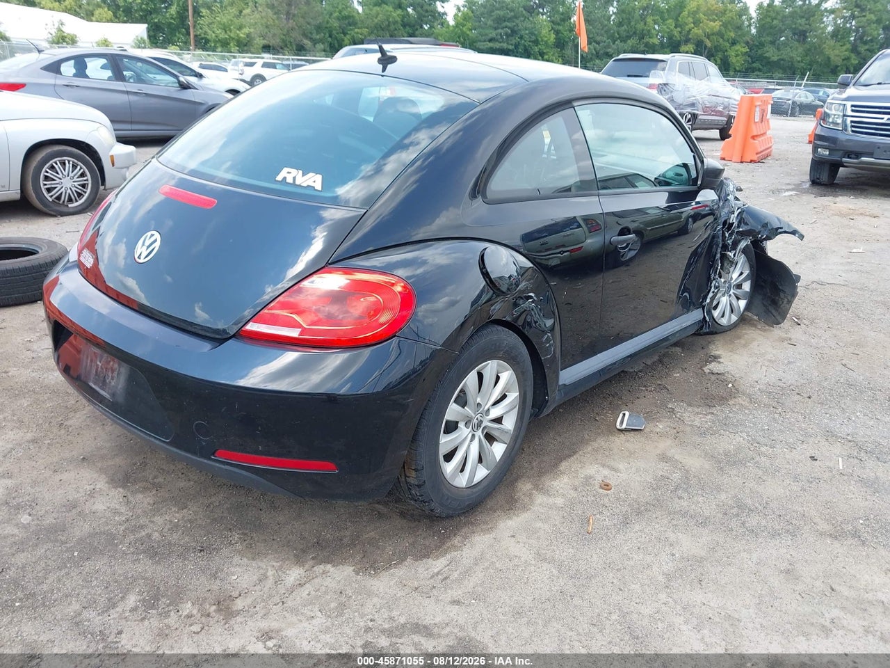 2013 VOLKSWAGEN BEETLE 2.5L ENTRY · 4/11