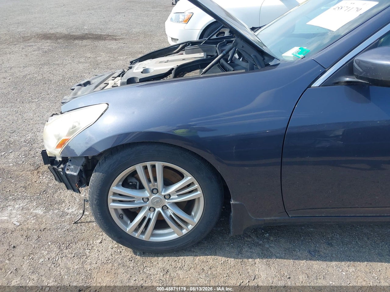 2011 INFINITI G25X · 6/10