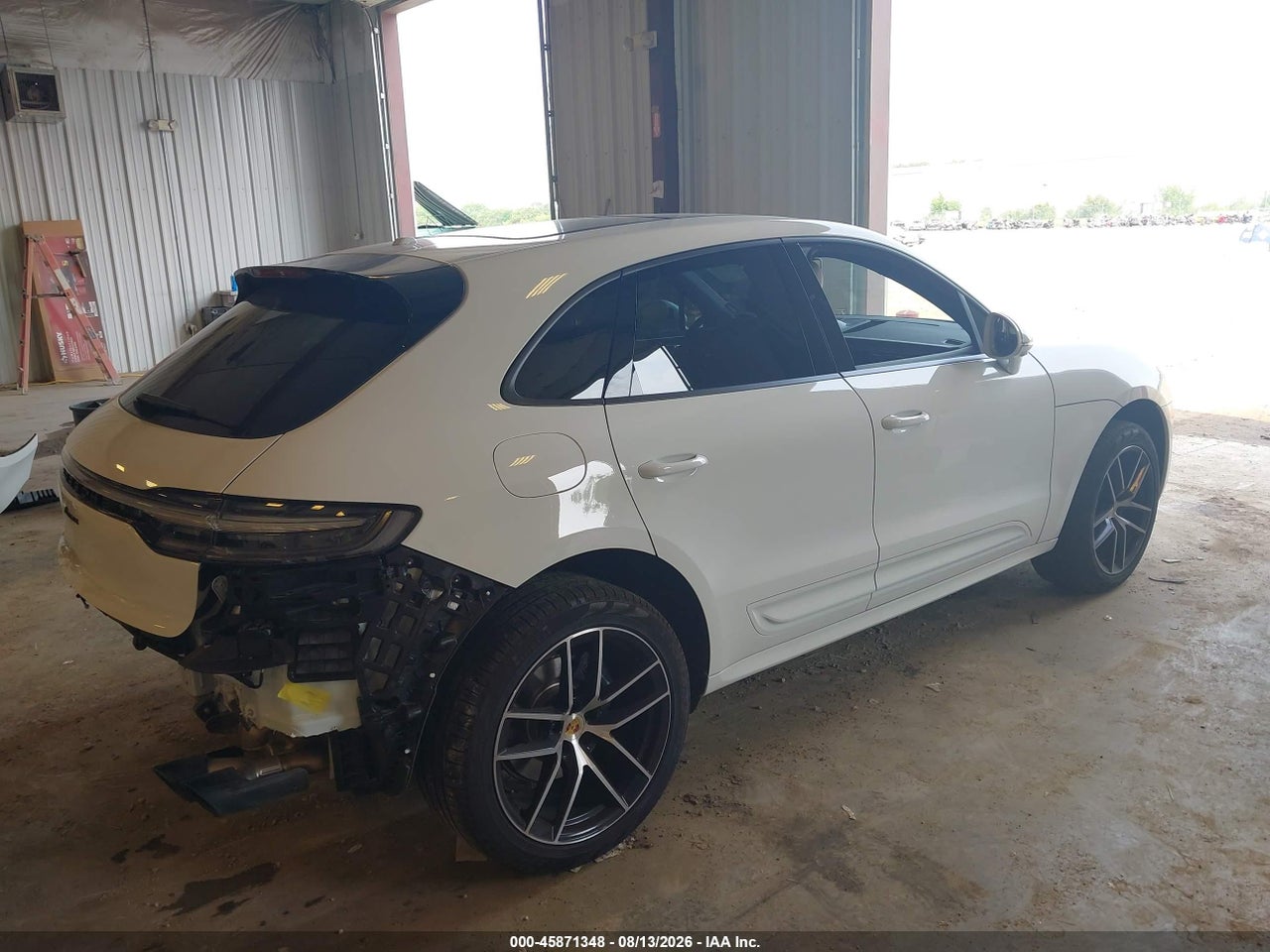 2025 PORSCHE MACAN T · 4/11