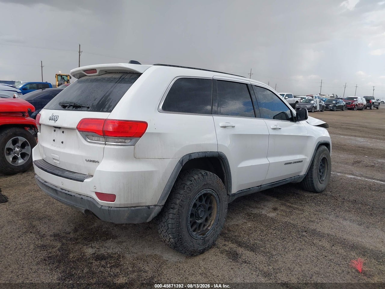 2019 JEEP GRAND CHEROKEE LAREDO 4X2 · 4/11