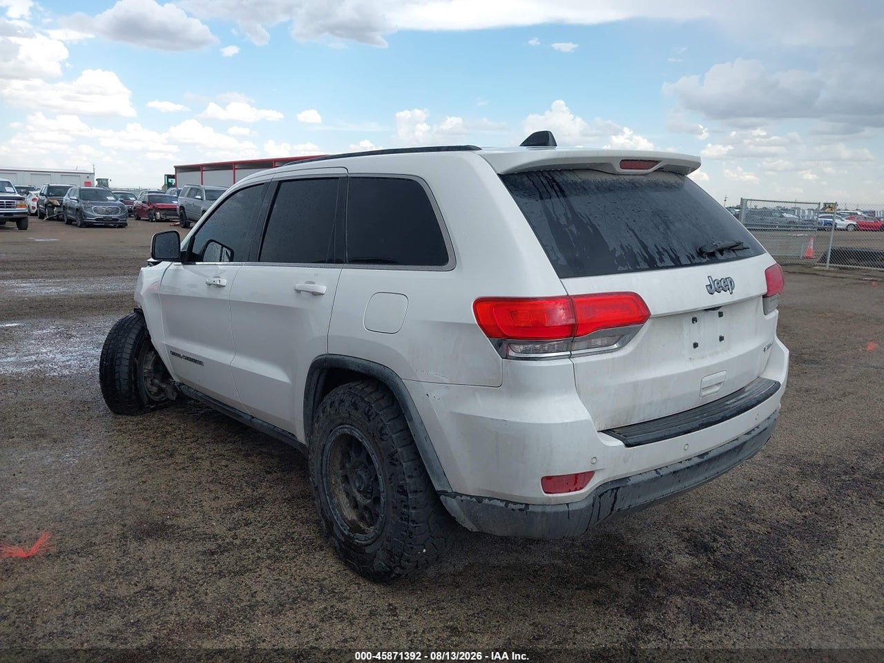 2019 JEEP GRAND CHEROKEE LAREDO 4X2 · 3/11