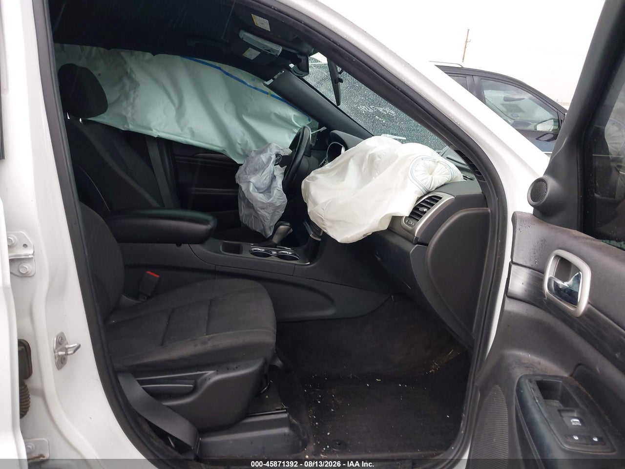 2019 JEEP GRAND CHEROKEE LAREDO 4X2 · 5/11