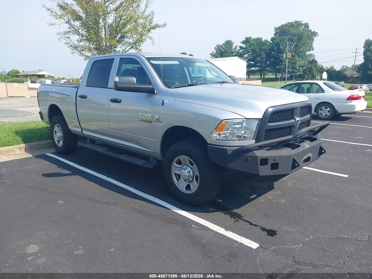 3C63R3CL5JG****** 2018 RAM 3500 TRADESMAN 4X4 6'4 BOX