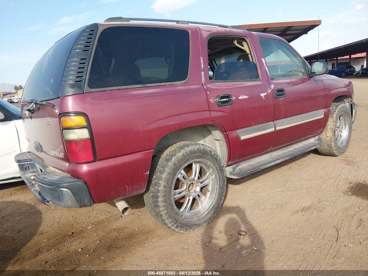 2004 CHEVROLET TAHOE LS · 4/11