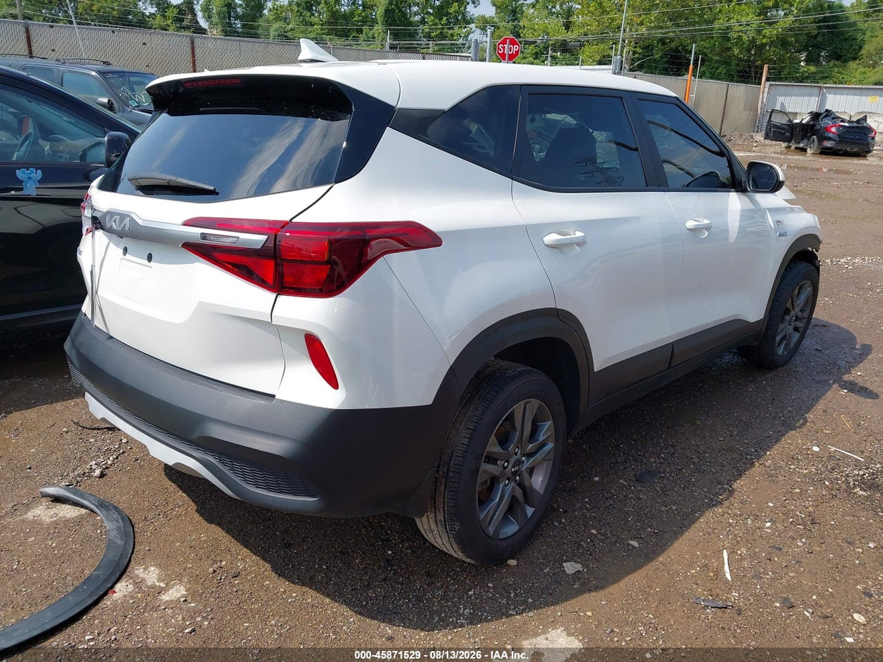 2023 KIA SELTOS LX · 4/11