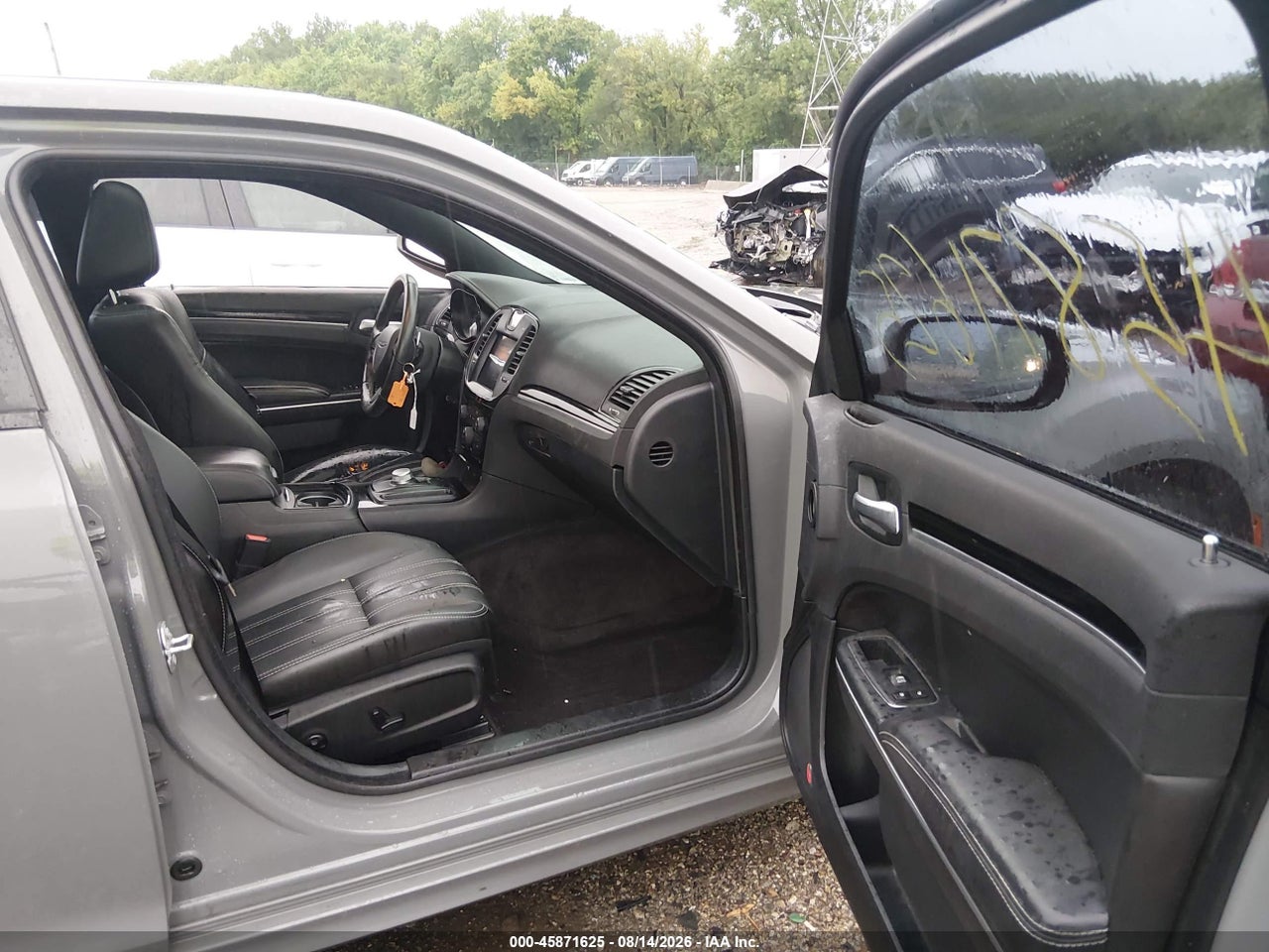 2018 CHRYSLER 300 · 5/11