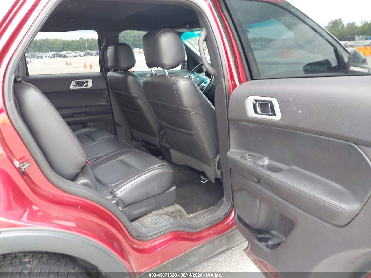 1FM5K8D85FG****** · 2015 FORD EXPLORER XLT · 8/11