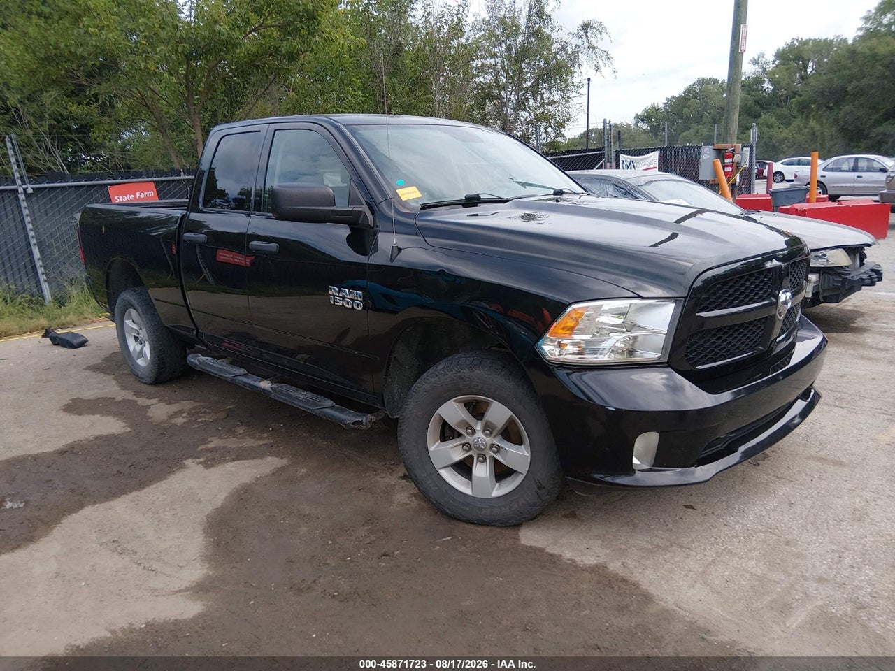 1C6RR7FG3HS****** · 2017 RAM 1500 EXPRESS  4X4 6'4 BOX