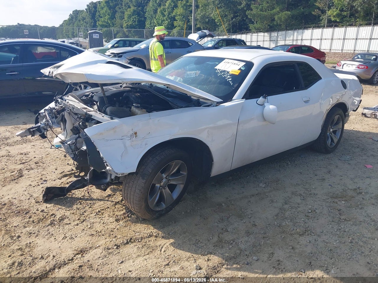 2019 DODGE CHALLENGER SXT · 2/10