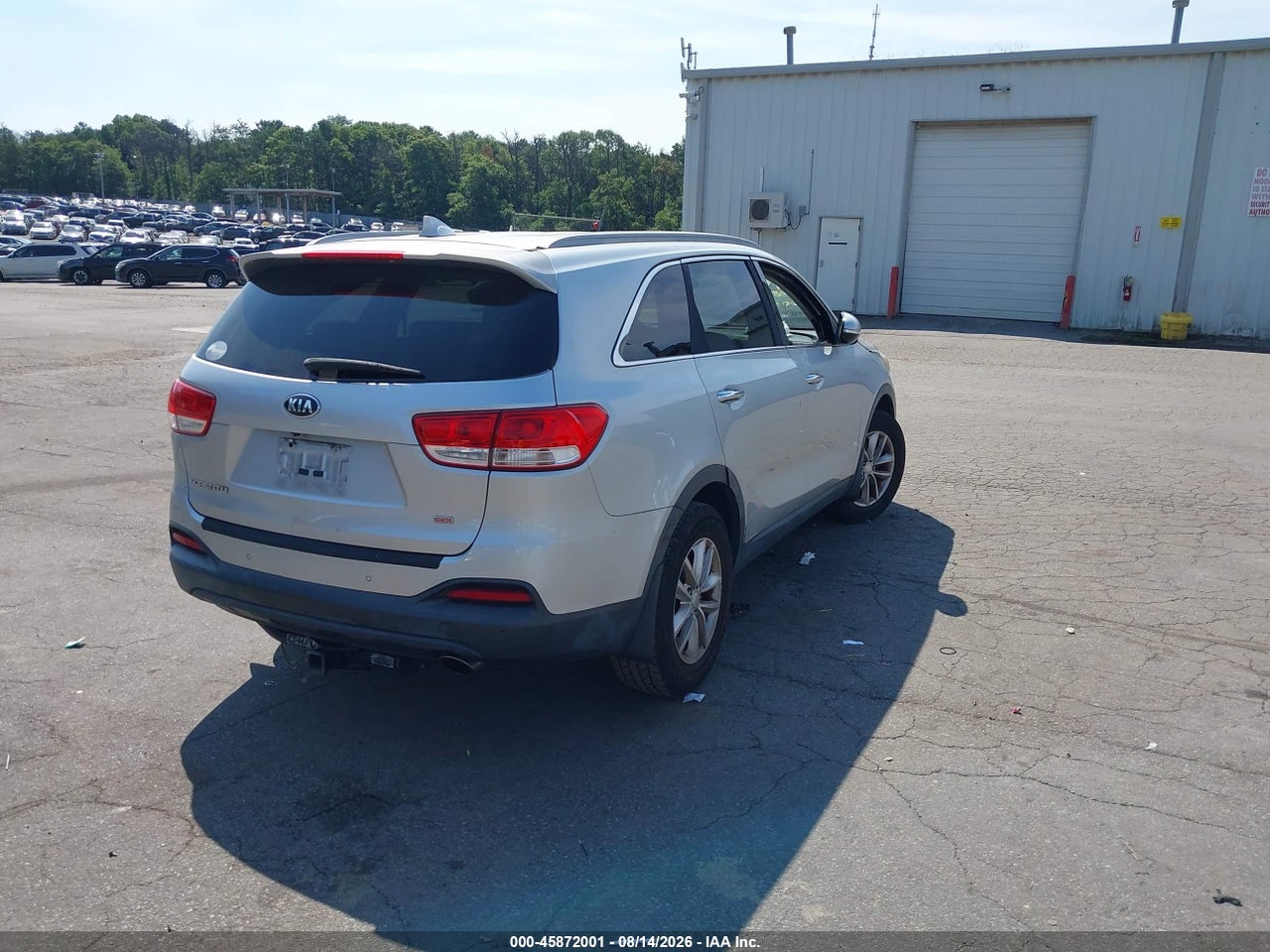 2016 KIA SORENTO 2.4L LX · 4/11