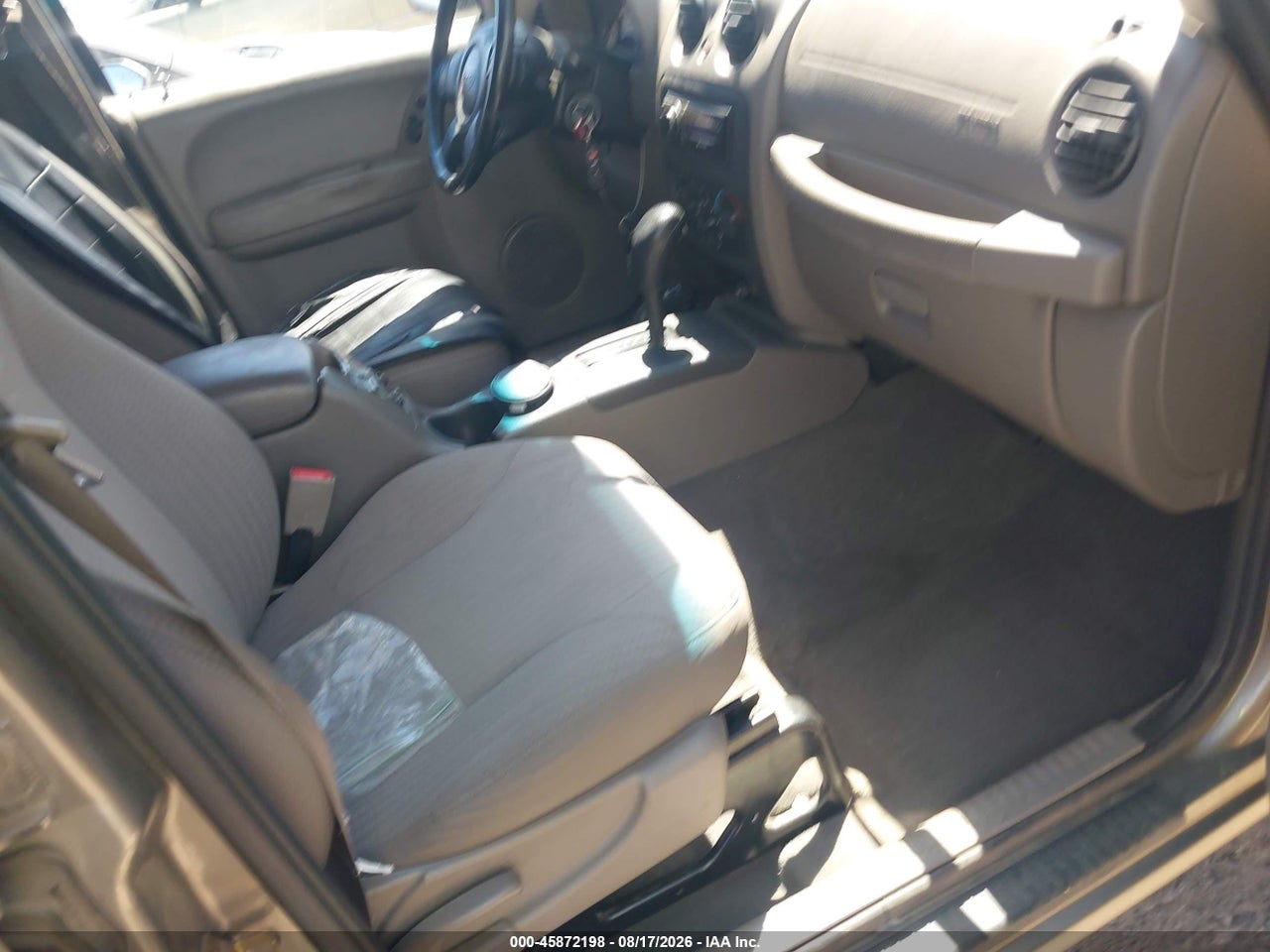 2004 JEEP LIBERTY SPORT · 5/11