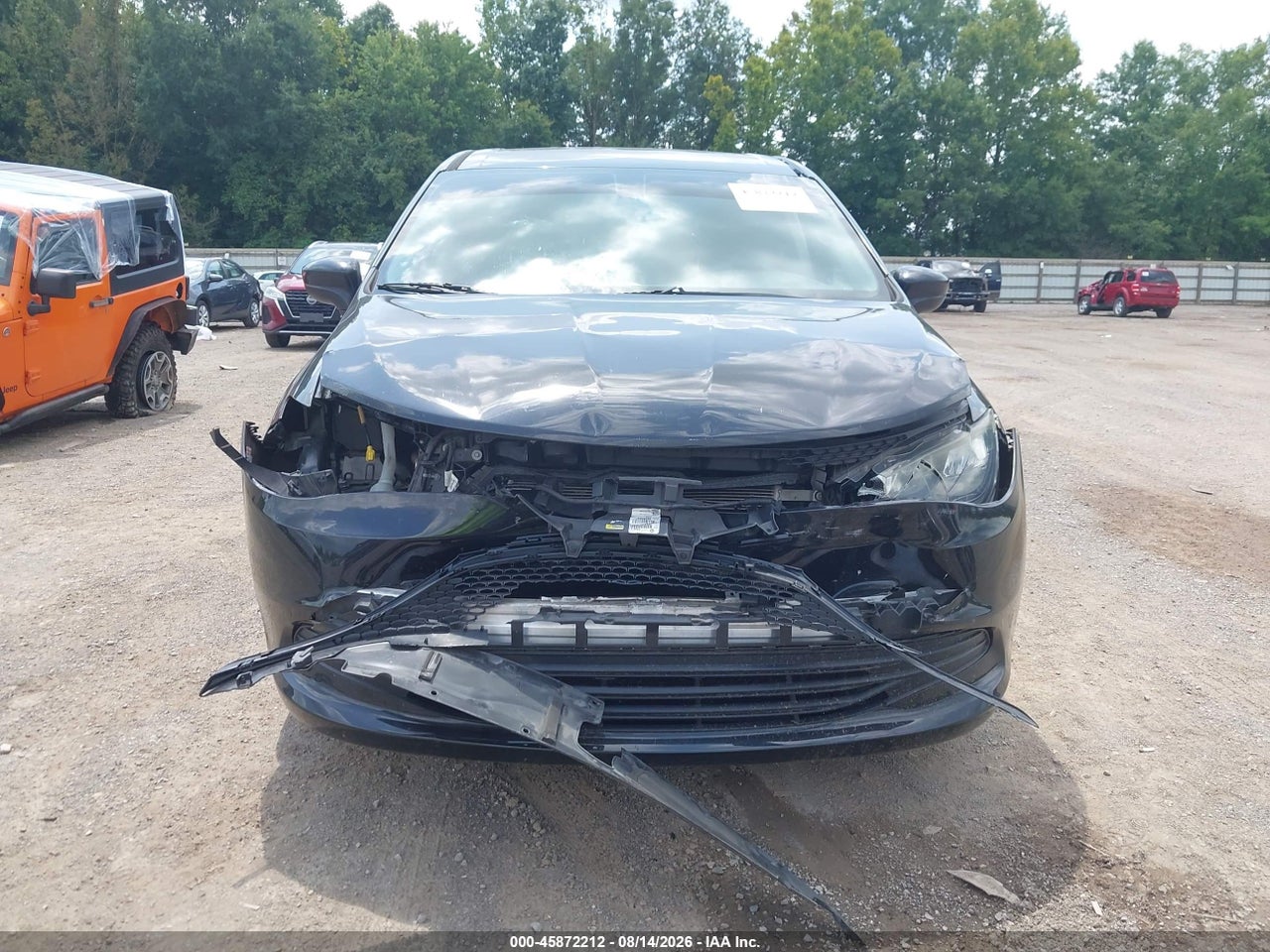 2019 CHRYSLER PACIFICA L · 6/11
