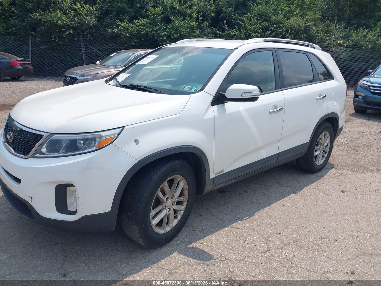 2014 KIA SORENTO LX · 2/10