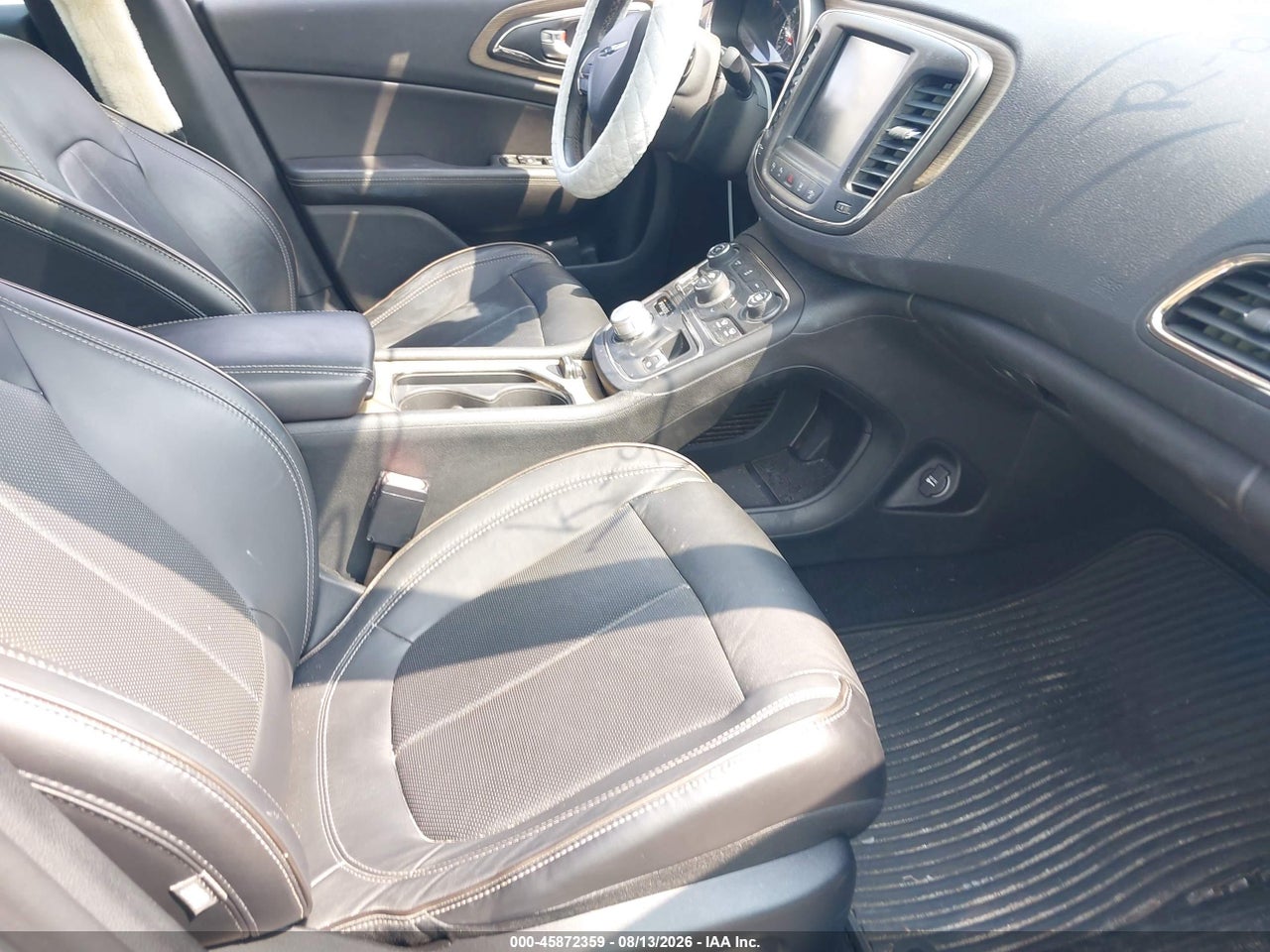 2015 CHRYSLER 200 C · 5/11