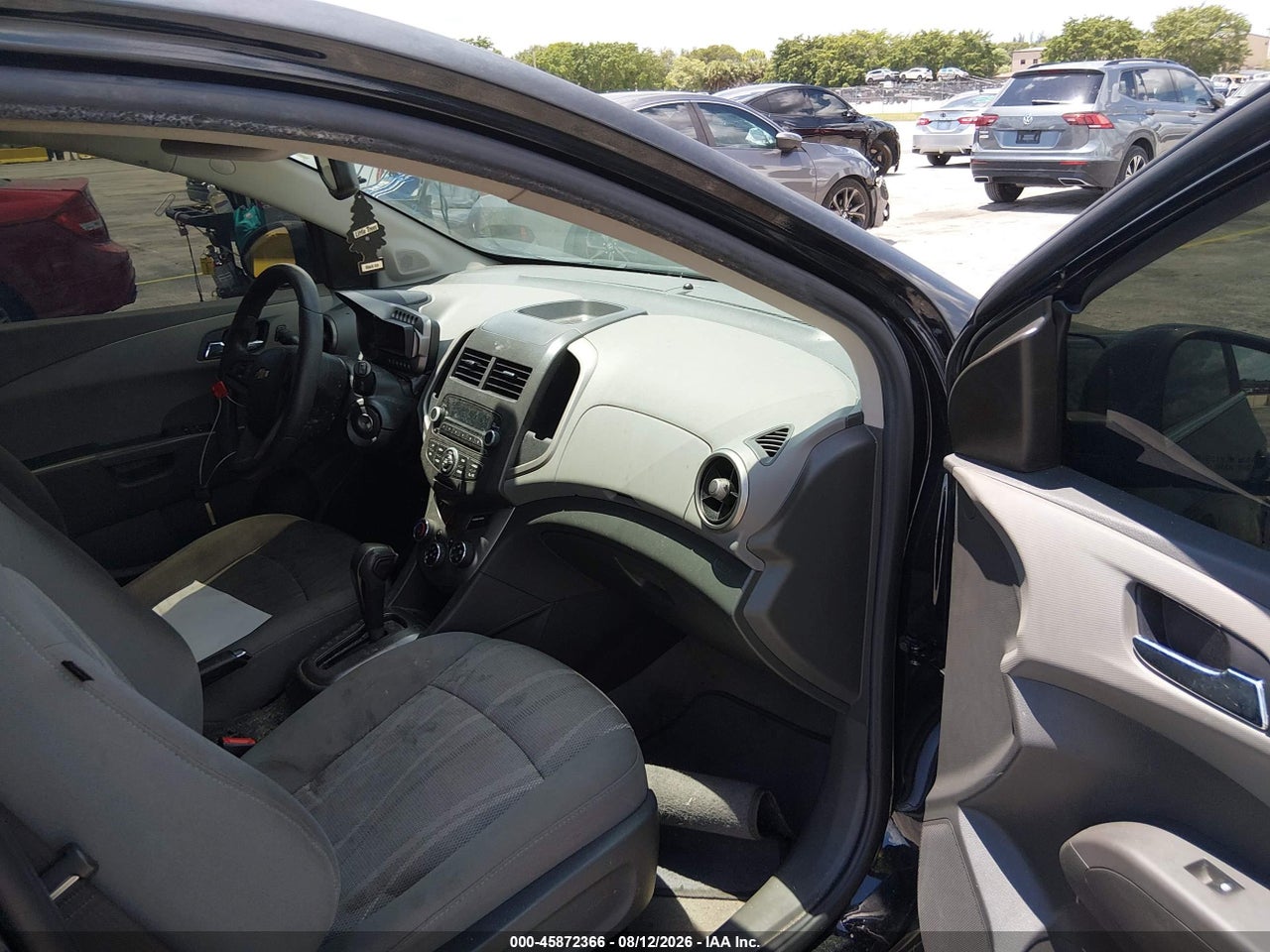 2015 CHEVROLET SONIC LT AUTO · 5/11