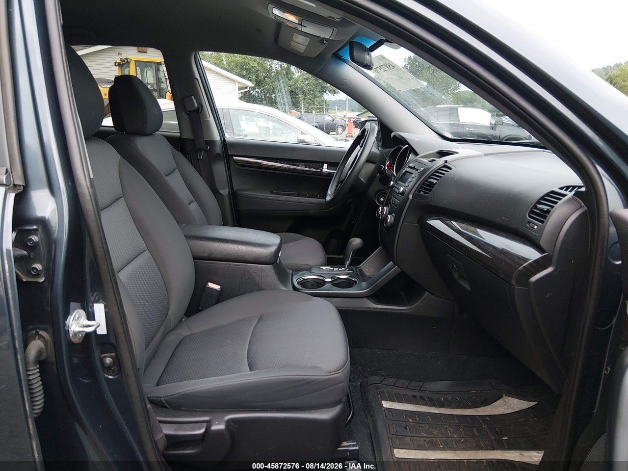 2012 KIA SORENTO LX V6 · 5/11