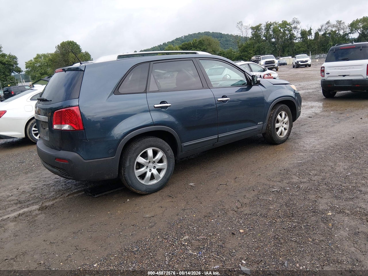 2012 KIA SORENTO LX V6 · 4/11