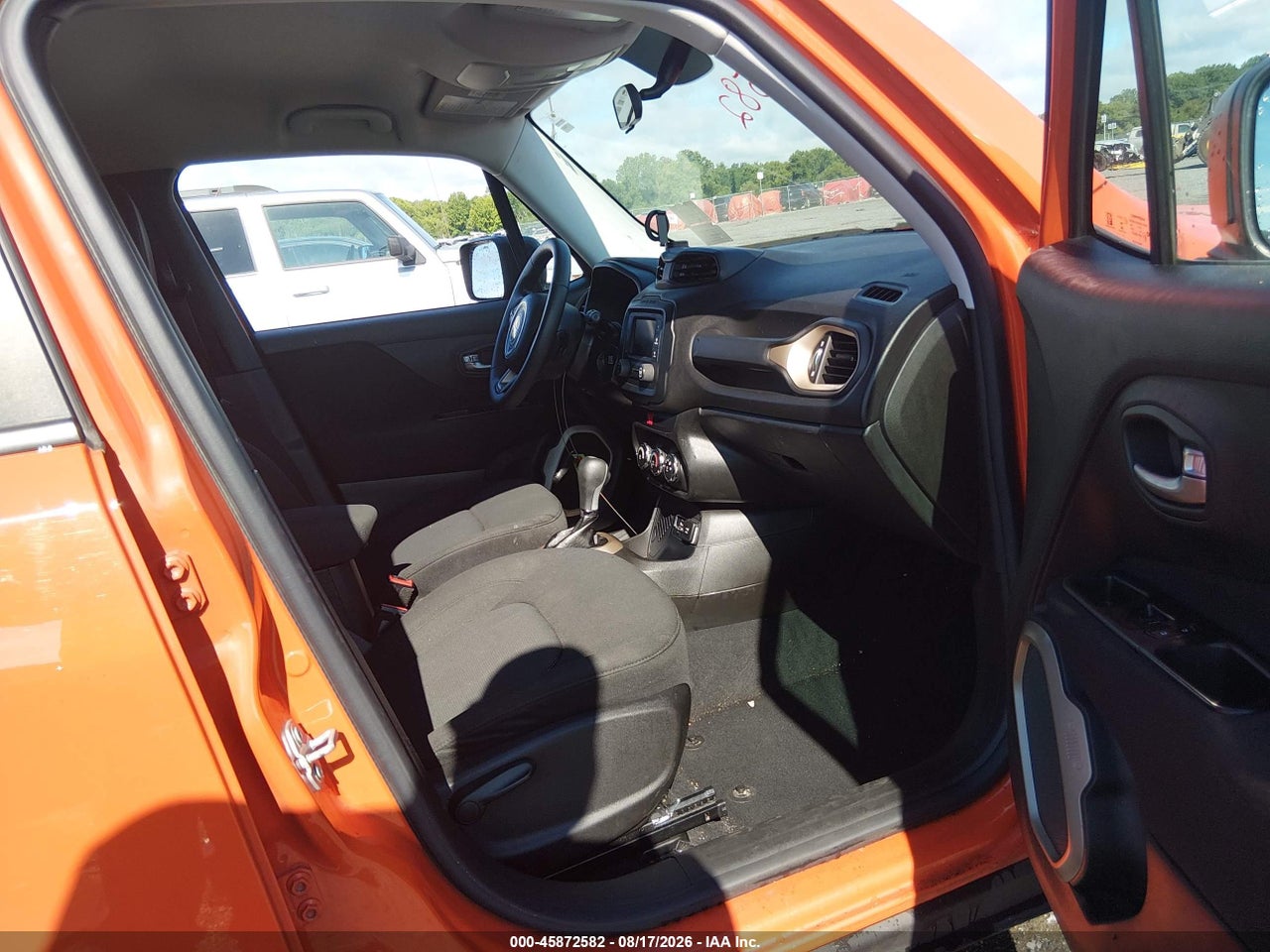 2016 JEEP RENEGADE SPORT · 5/11