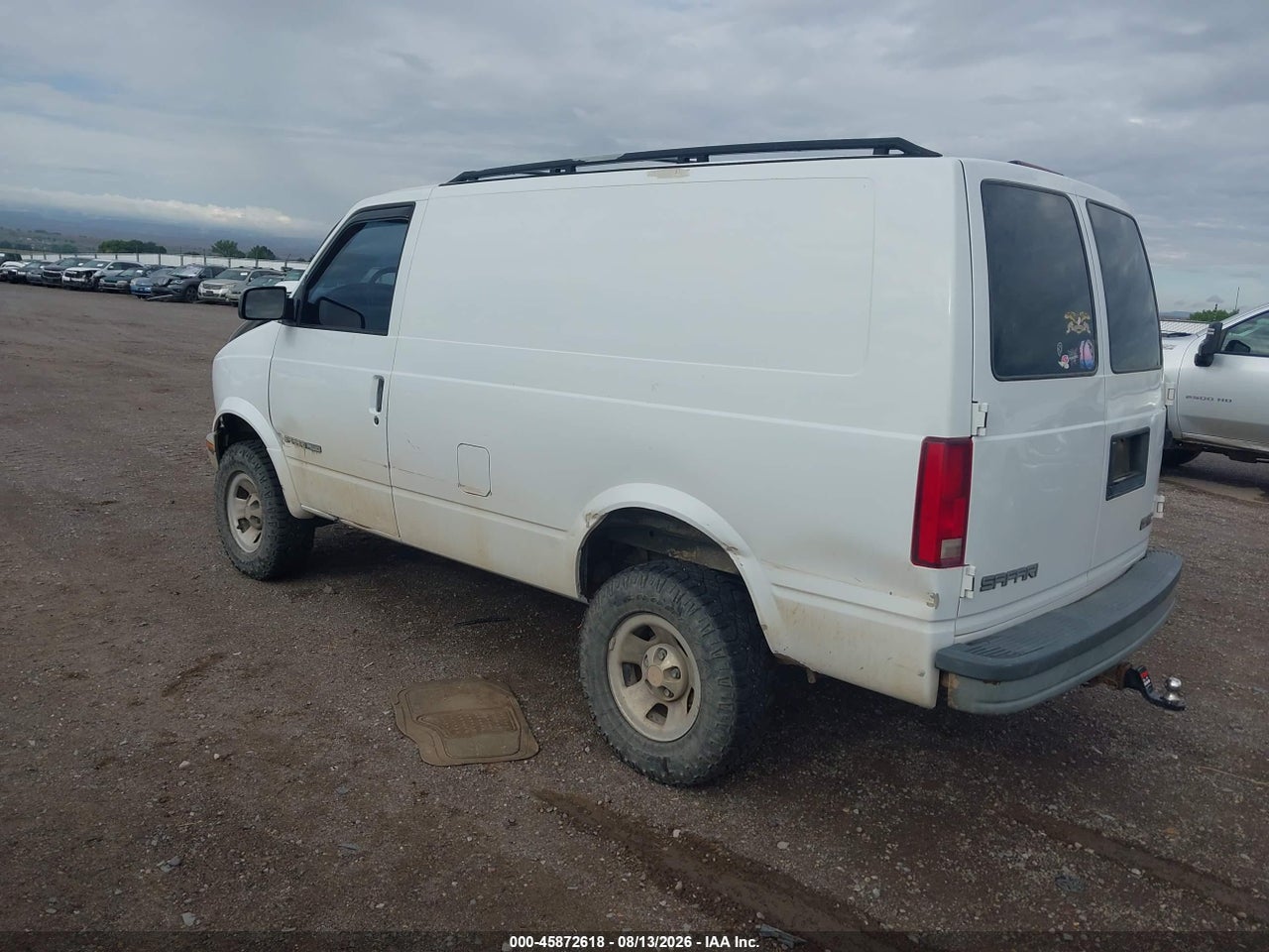 2002 GMC SAFARI SL · 3/11
