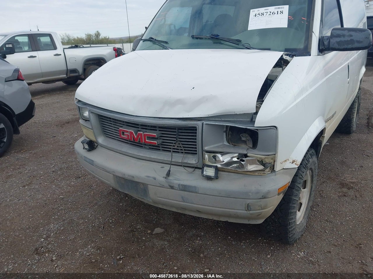 2002 GMC SAFARI SL · 6/11