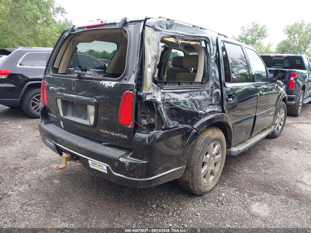 2006 LINCOLN NAVIGATOR LUXURY/ULTIMATE · 4/10