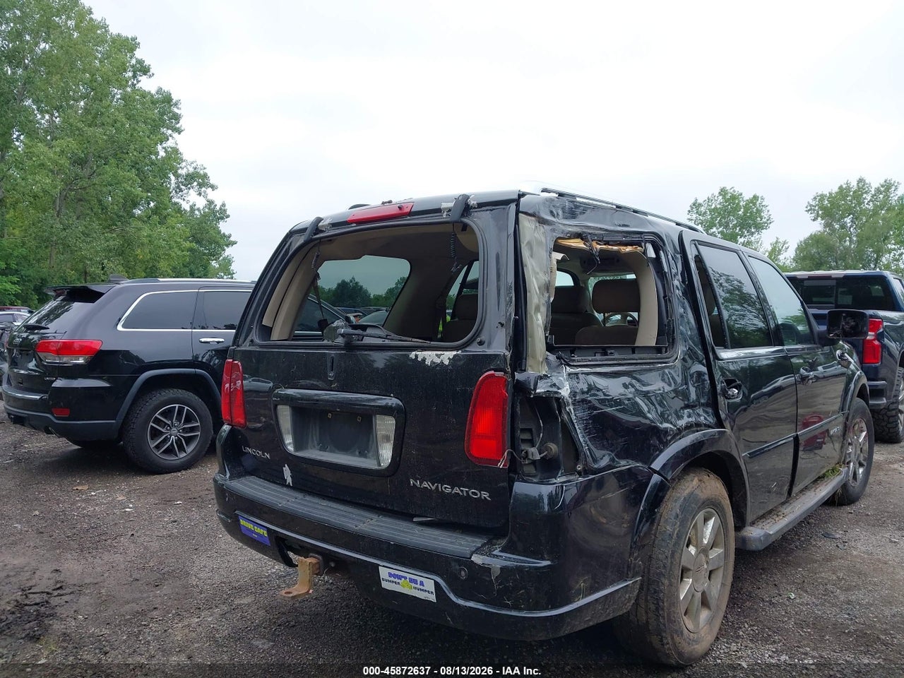 2006 LINCOLN NAVIGATOR LUXURY/ULTIMATE · 6/10