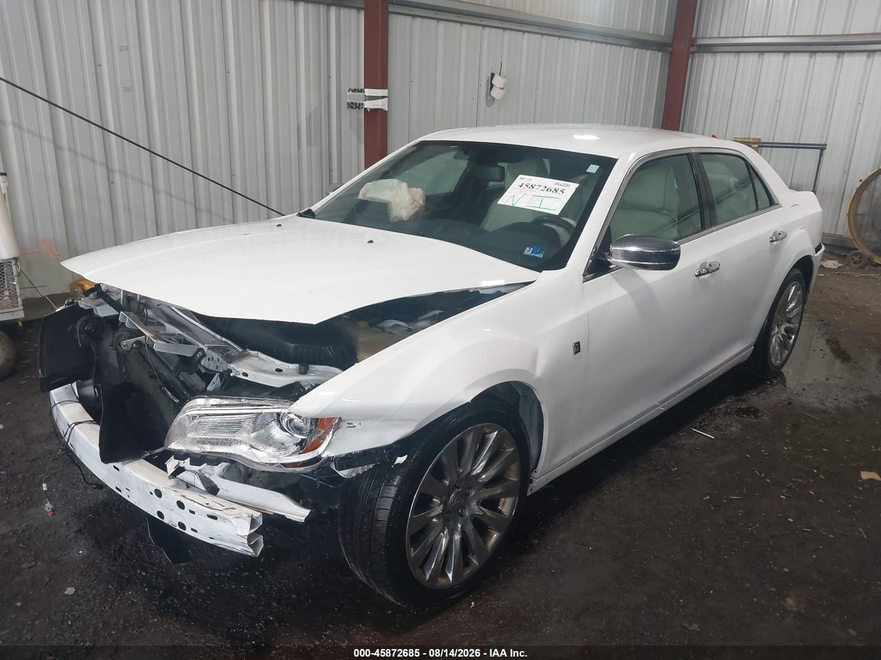 2013 CHRYSLER 300 MOTOWN · 2/10