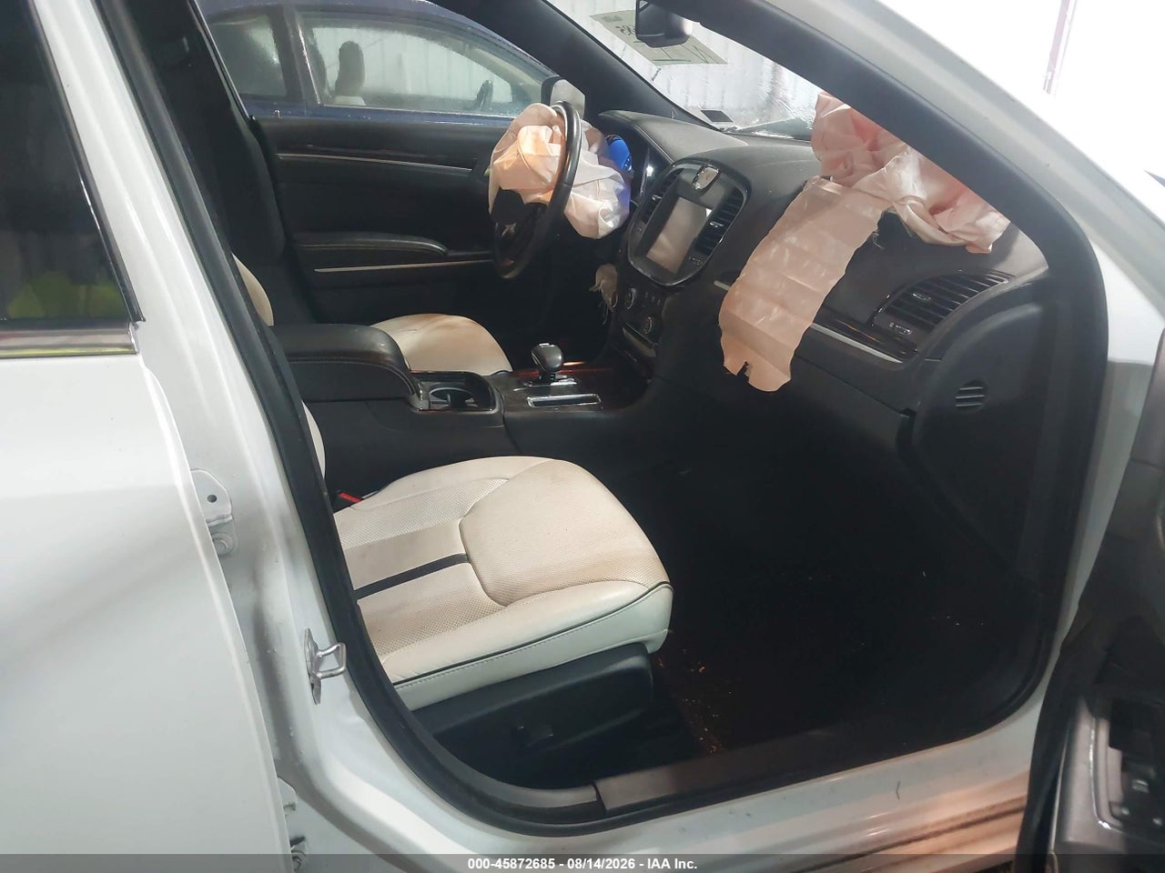 2013 CHRYSLER 300 MOTOWN · 5/10