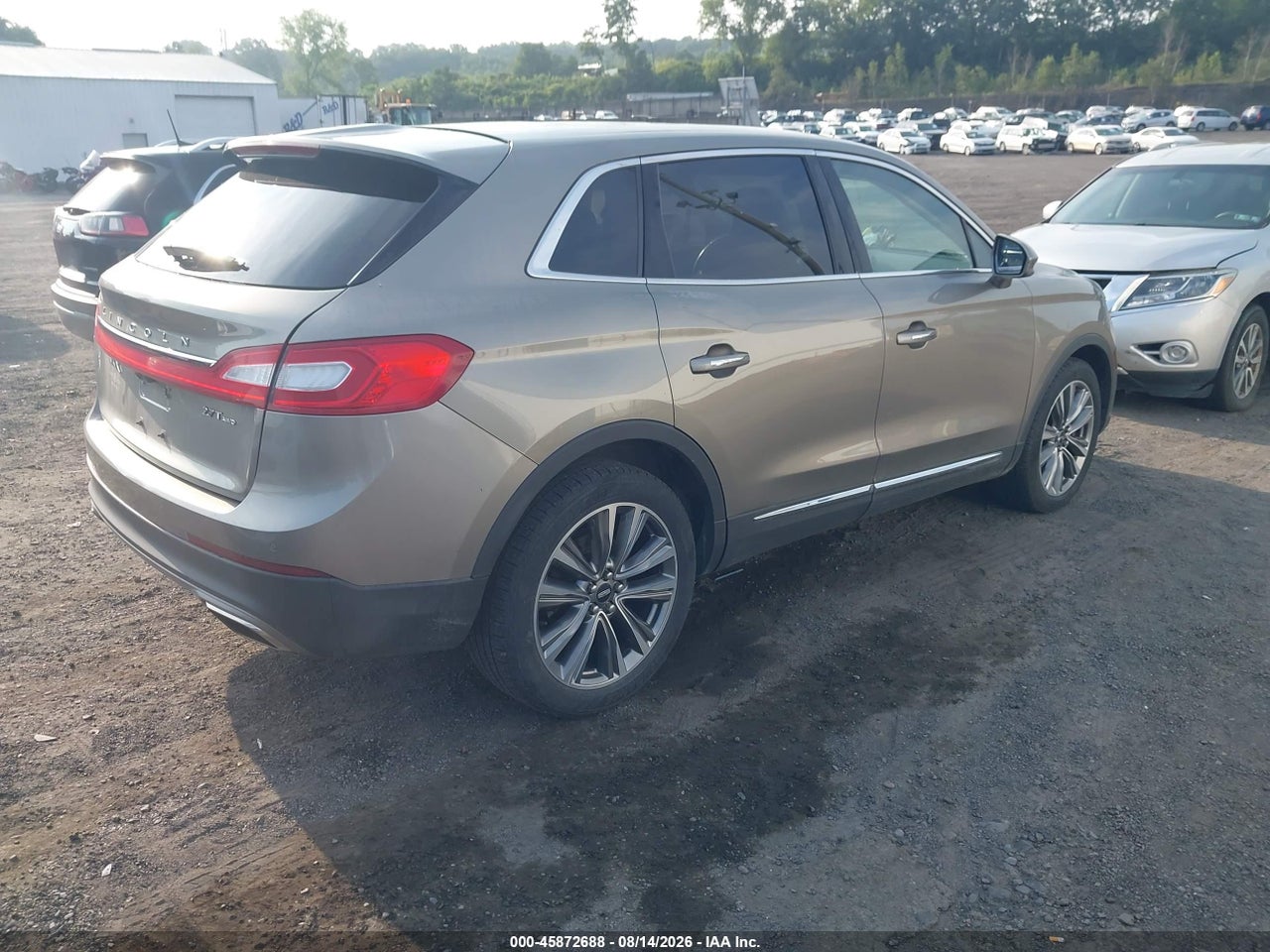 2017 LINCOLN MKX RESERVE · 4/11