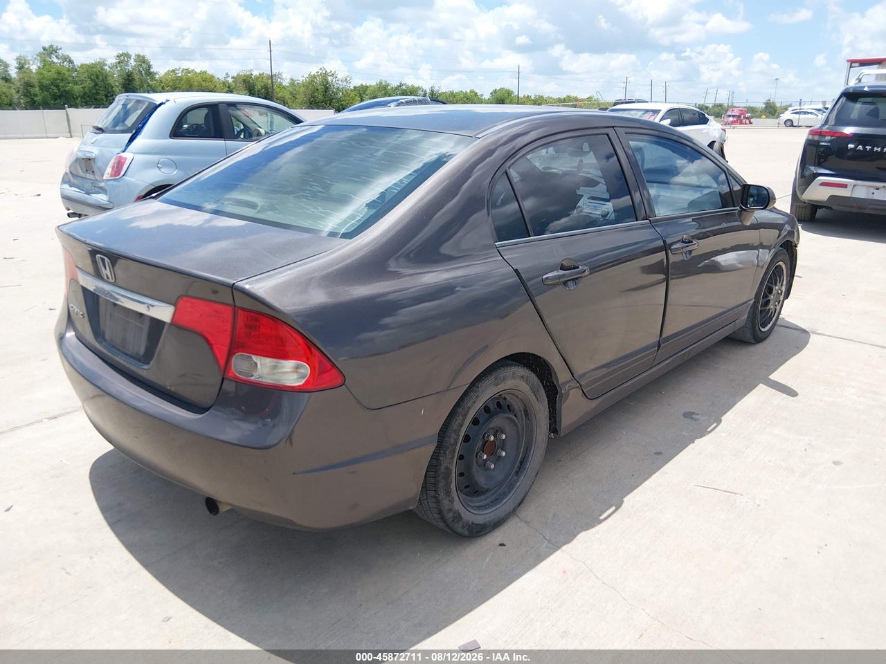 2011 HONDA CIVIC LX · 4/11