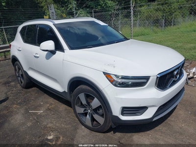 YV4162UK9L2****** · 2020 VOLVO XC40 T5 MOMENTUM