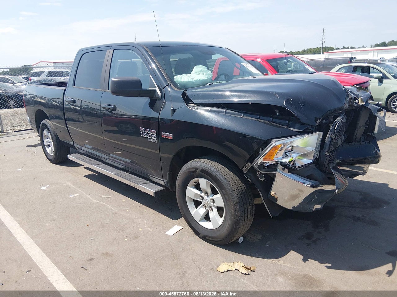 1C6RR6TT2KS****** · 2019 RAM 1500 CLASSIC SLT  4X2 6'4 BOX