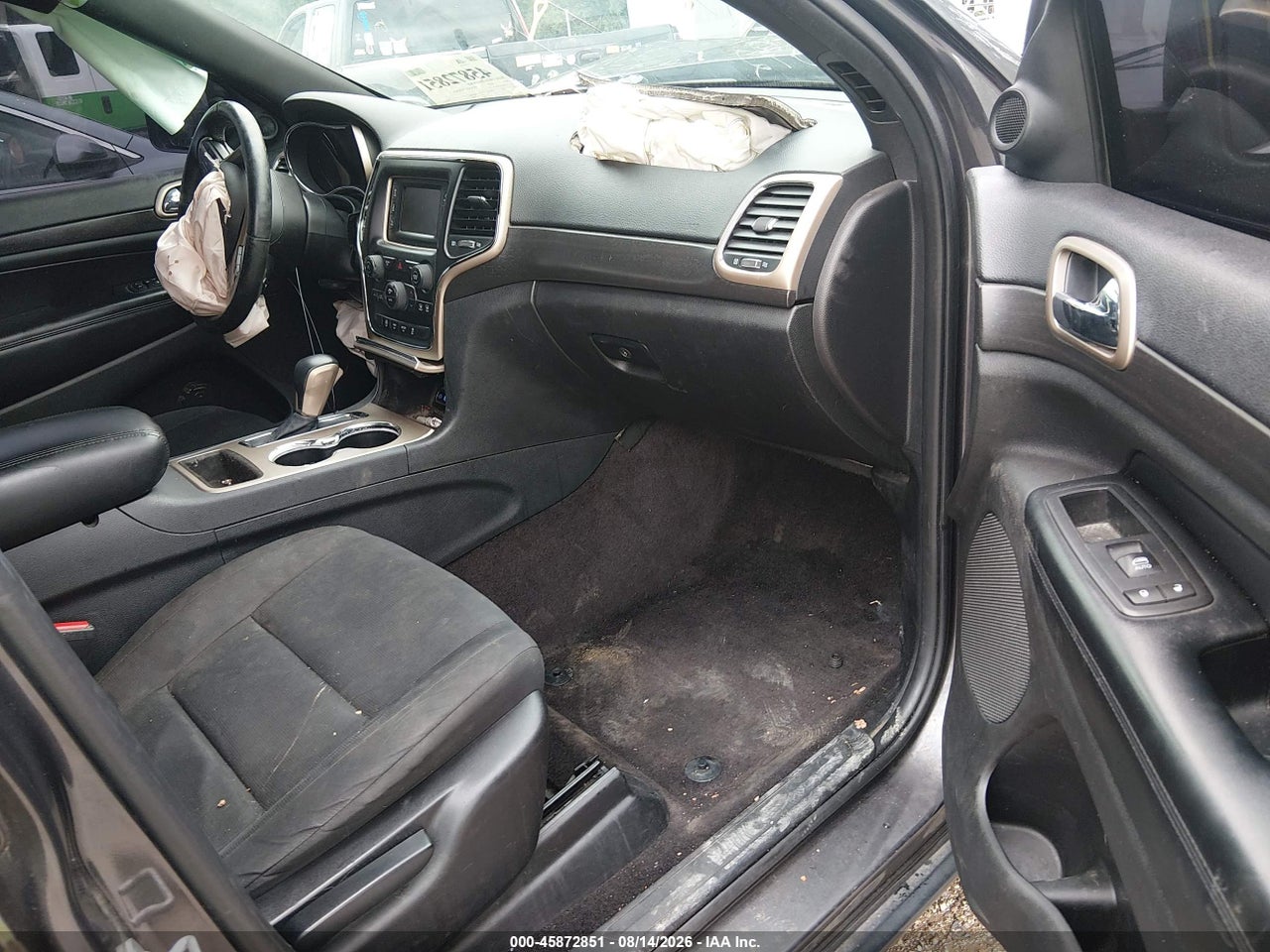 2016 JEEP GRAND CHEROKEE LAREDO · 5/11