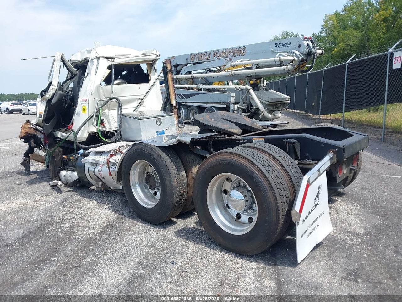 2013 MACK 600 CXU600 · 3/4