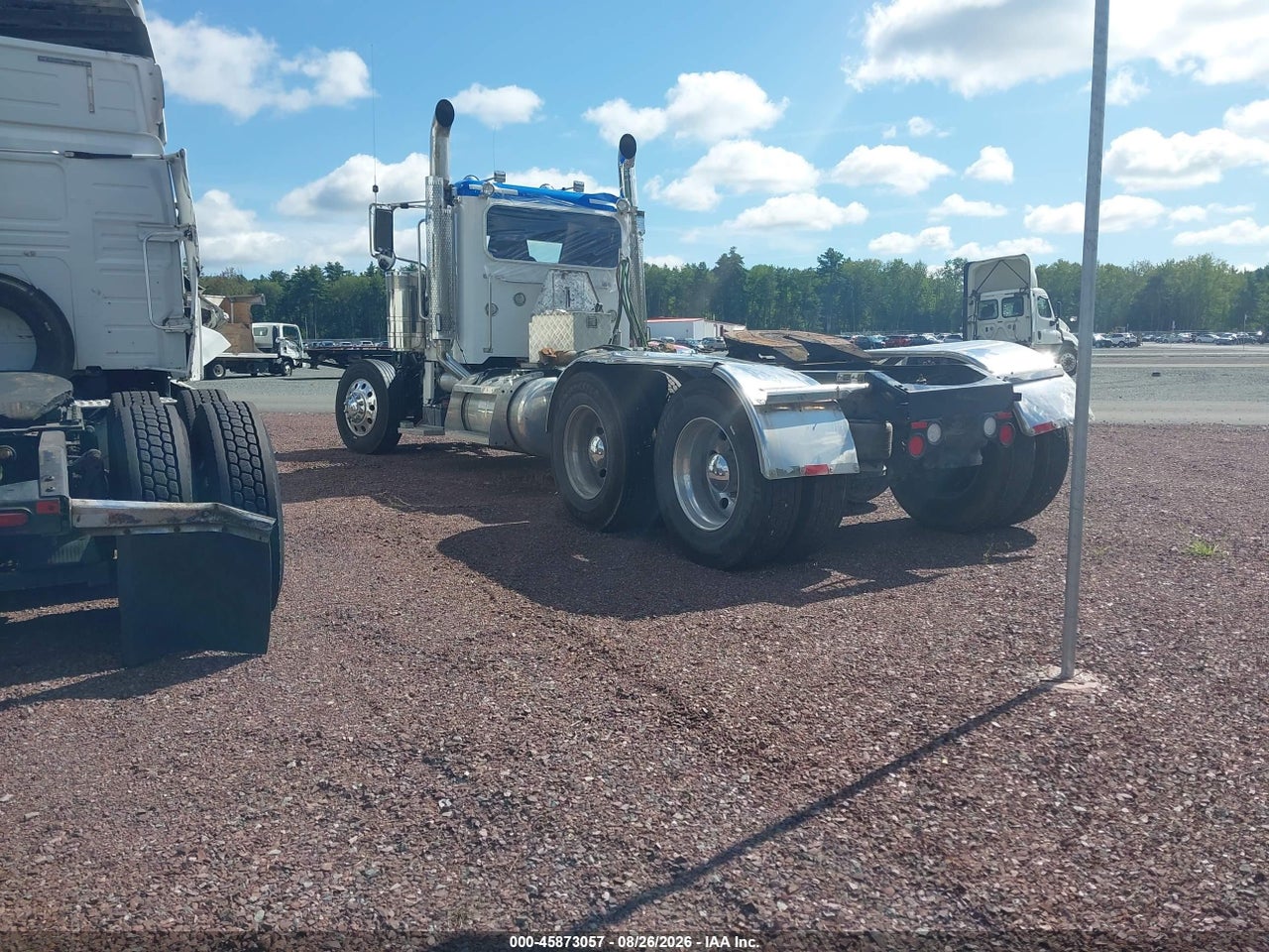 2023 PETERBILT 389 · 3/4
