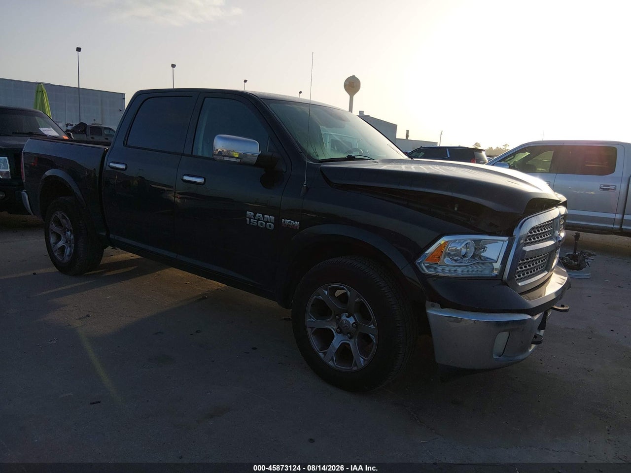 1C6RR7NT1FS****** · 2015 RAM 1500 LARAMIE
