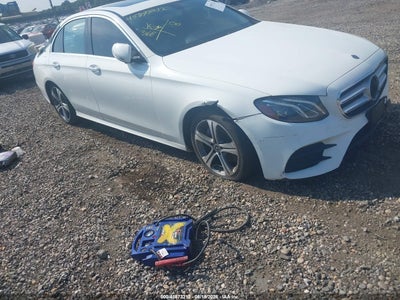 WDDZF4JB7JA****** · 2018 MERCEDES-BENZ E 300