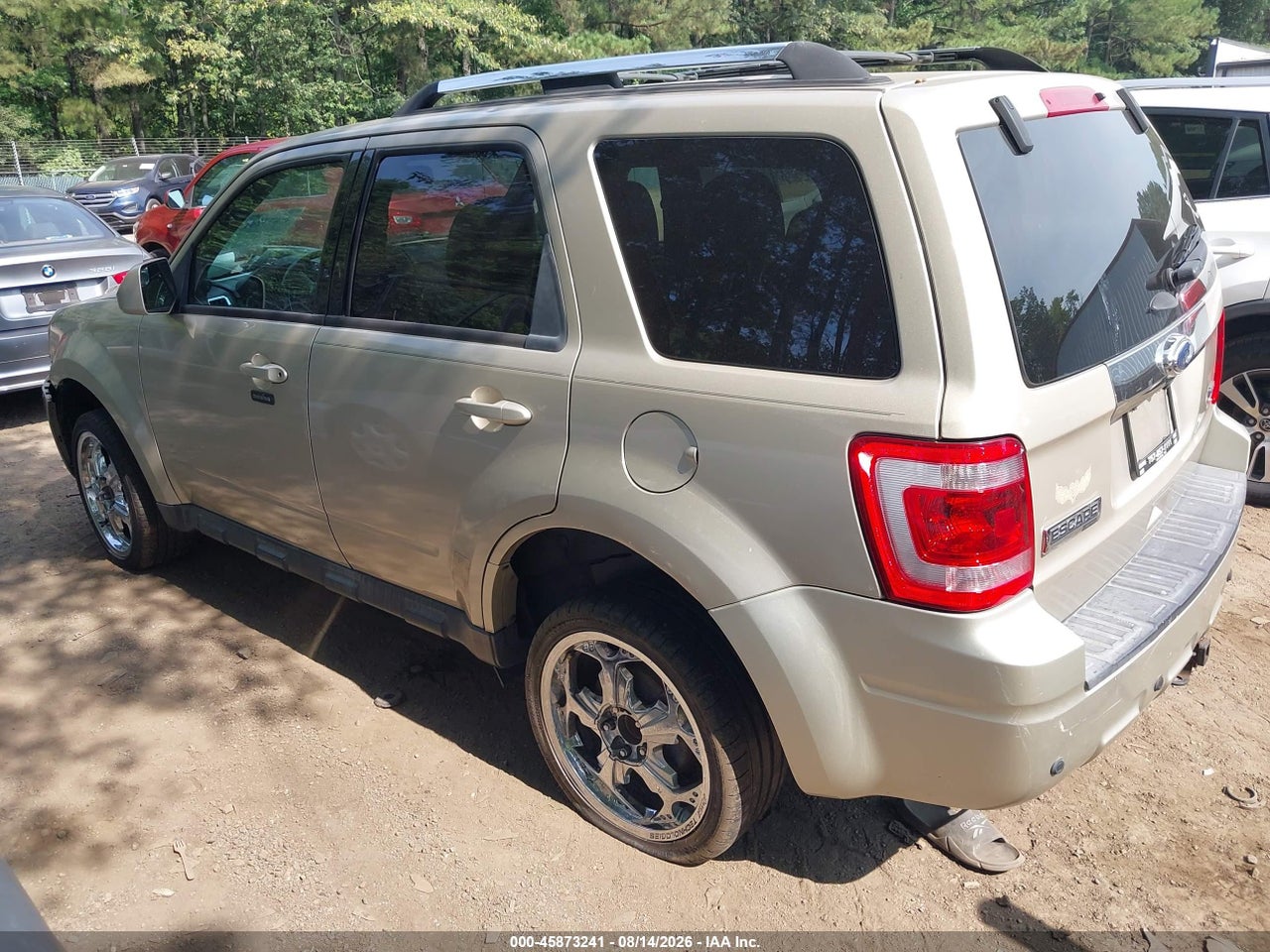 2012 FORD ESCAPE LIMITED · 3/10