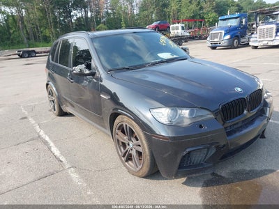 5YMGY0C55BL****** · 2011 BMW X5 M