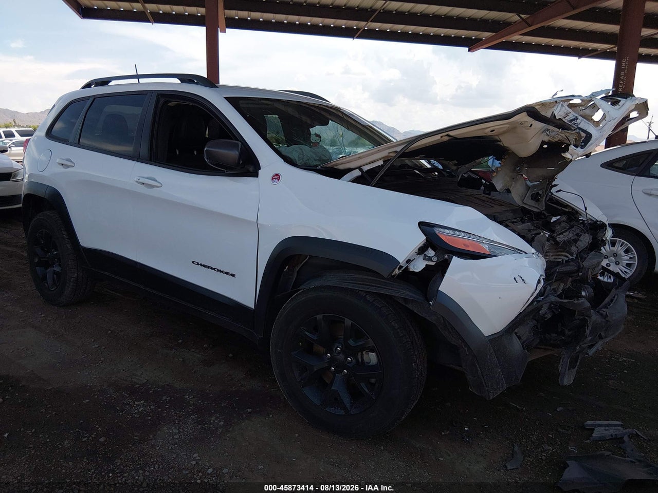 1C4PJMBX2JD****** · 2018 JEEP CHEROKEE TRAILHAWK