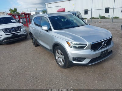 YV4162UK0K2****** · 2019 VOLVO XC40 T5 MOMENTUM