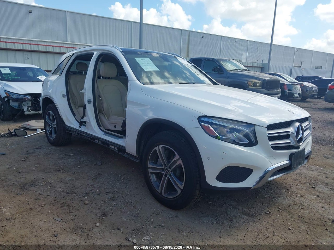 WDC0G4JB6JV****** · 2018 MERCEDES-BENZ GLC 300
